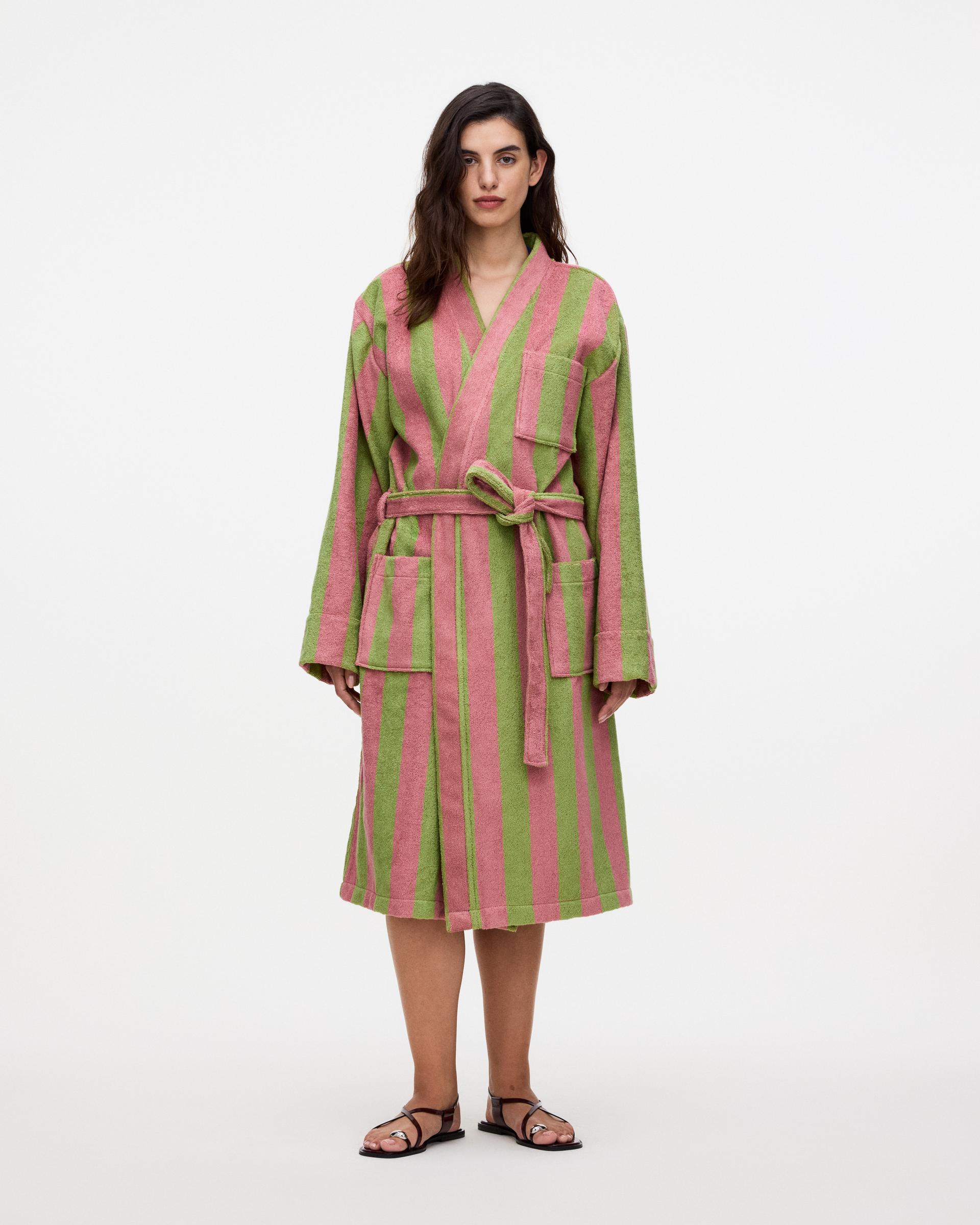 Berry Robe